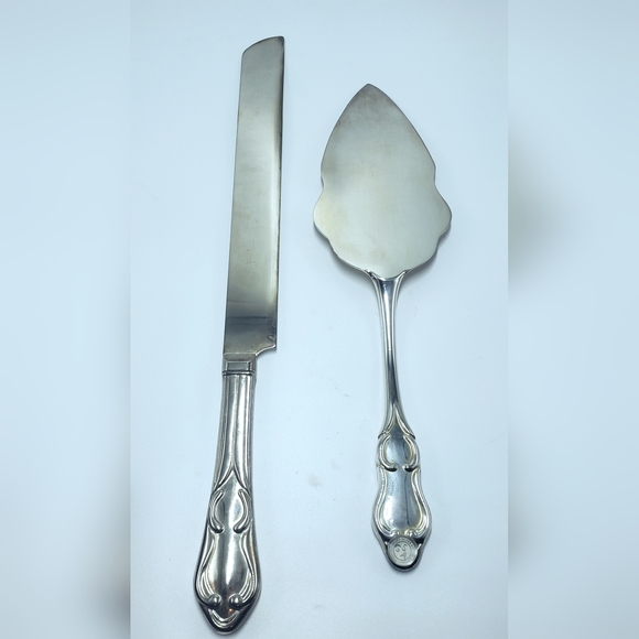 Silver Treasures by Godinger Silver Art Co LTD. Pie/Cake Server / Wedding - Picture 3 of 5